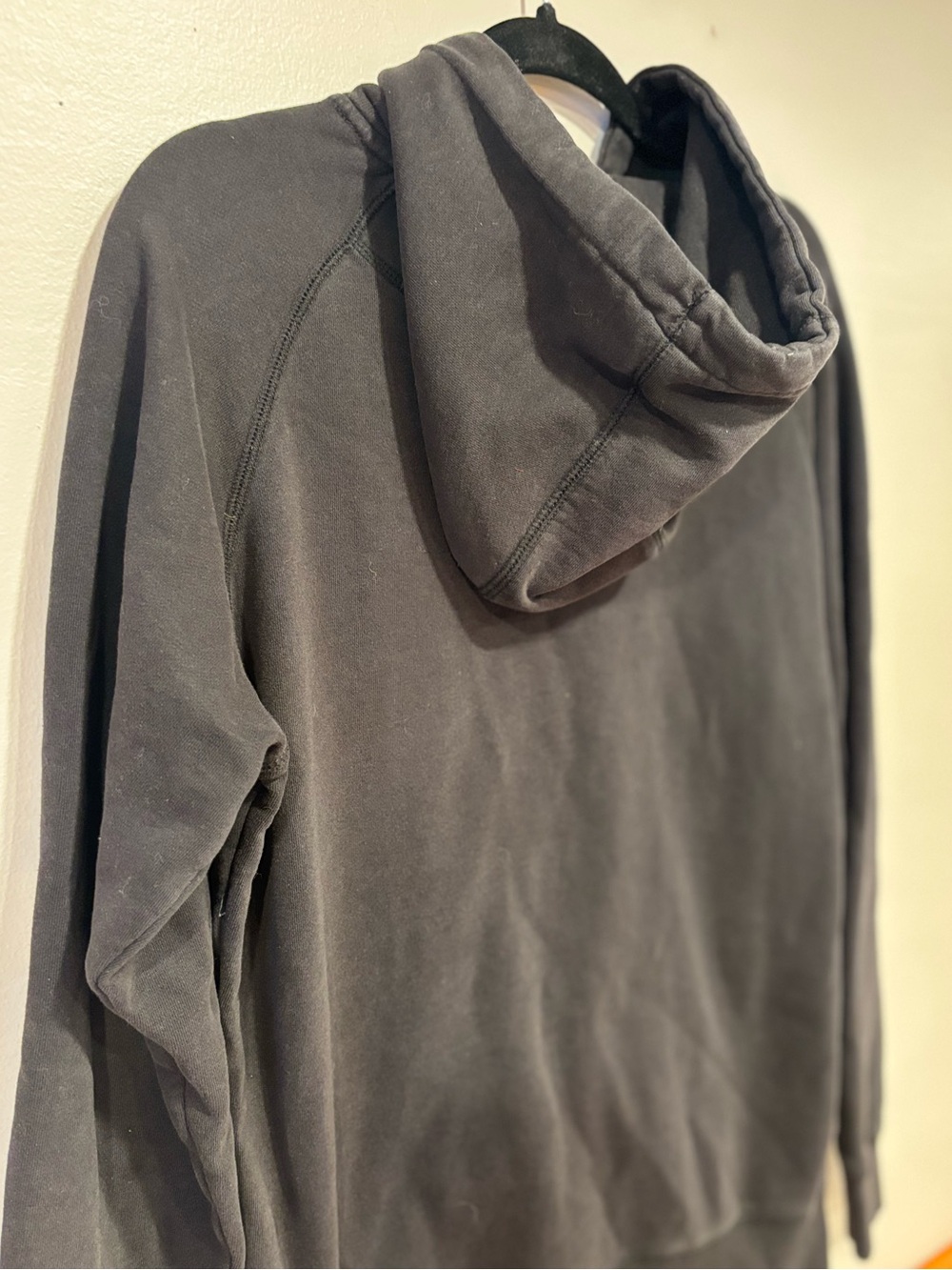 Gymshark Legacy Graphic Pullover Hoodie Sweatshirt Black & White Medium Unisex - Picture 4 of 8
